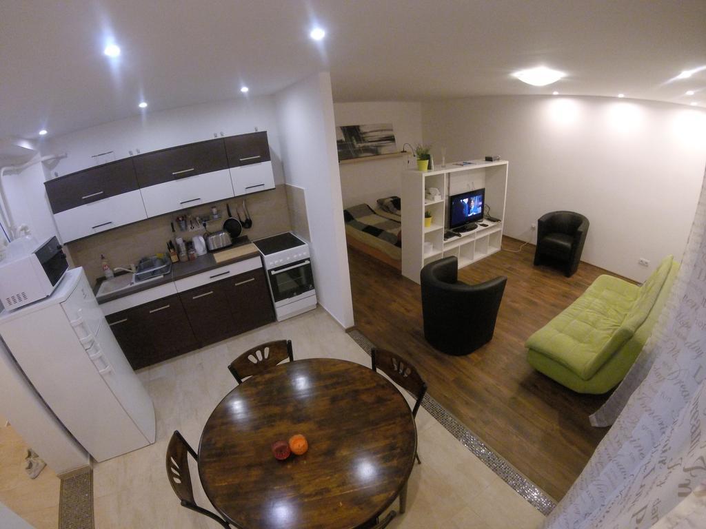 Belvaros Apartman Pecs Exterior photo